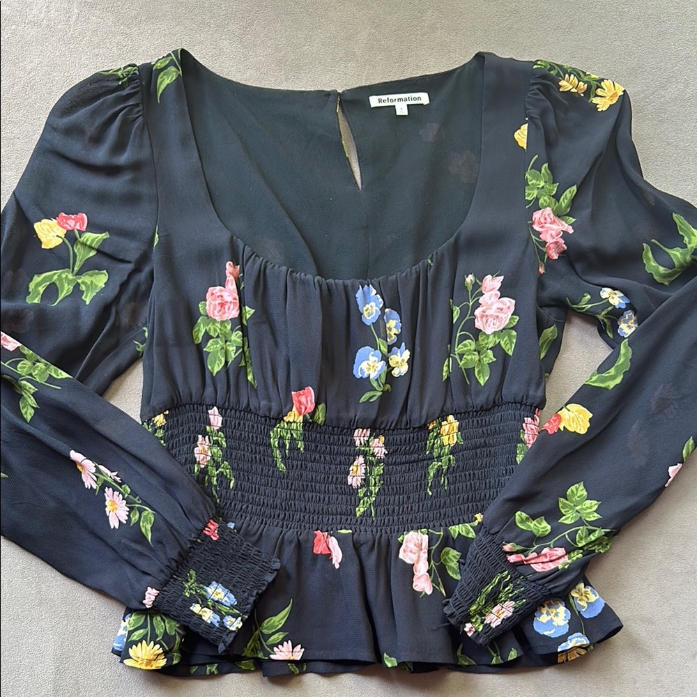 Reformation - Sz 8- Floral Black Top